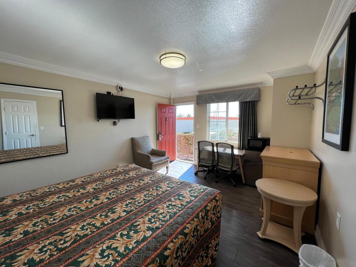 Flamingo Motel Окснард Экстерьер фото